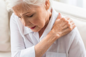 Avec quels traitements soigne-t-on l'arthrose?